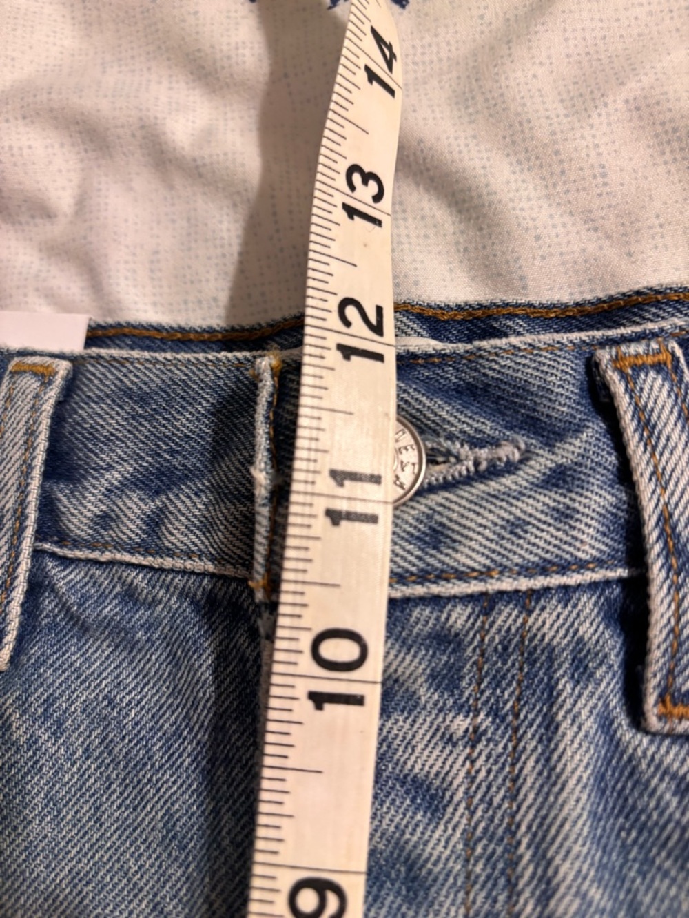 AGOLDE NWT Ridley Short Chant High Rise Vintage Denim Cut Off Jeans Size 26 - Picture 10 of 10